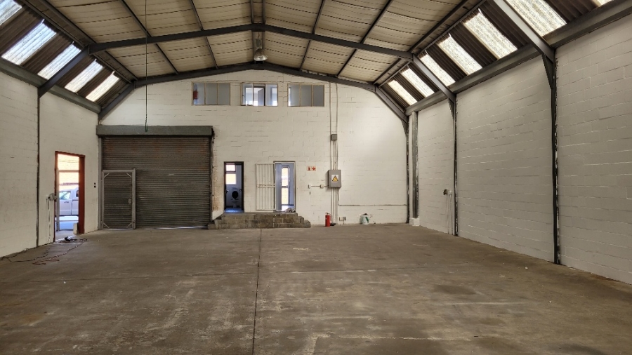 To Let Commercial Property for Rent in Montague Gardens Western Cape